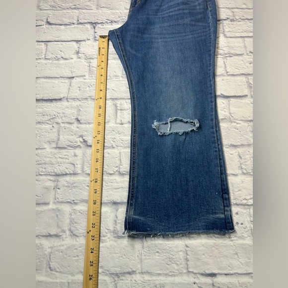 Old Navy Flare Mid-Rise Blue Jeans with Distressing. Size 16. - Picture 6 of 8